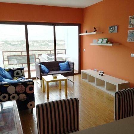 Surfhouse Hostel Famara Teguise  Ngoại thất bức ảnh