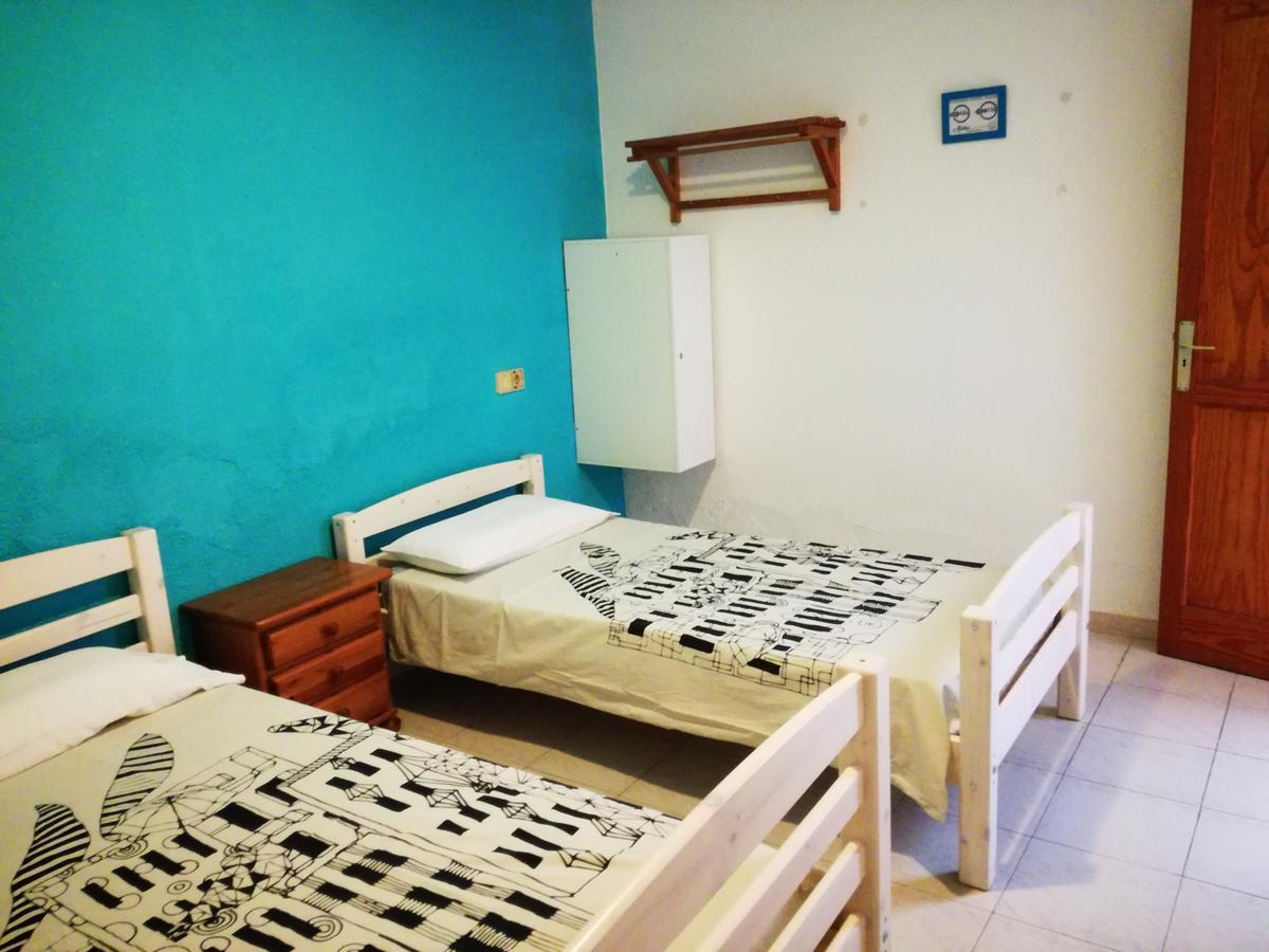 Surfhouse Hostel Famara Teguise  Ngoại thất bức ảnh