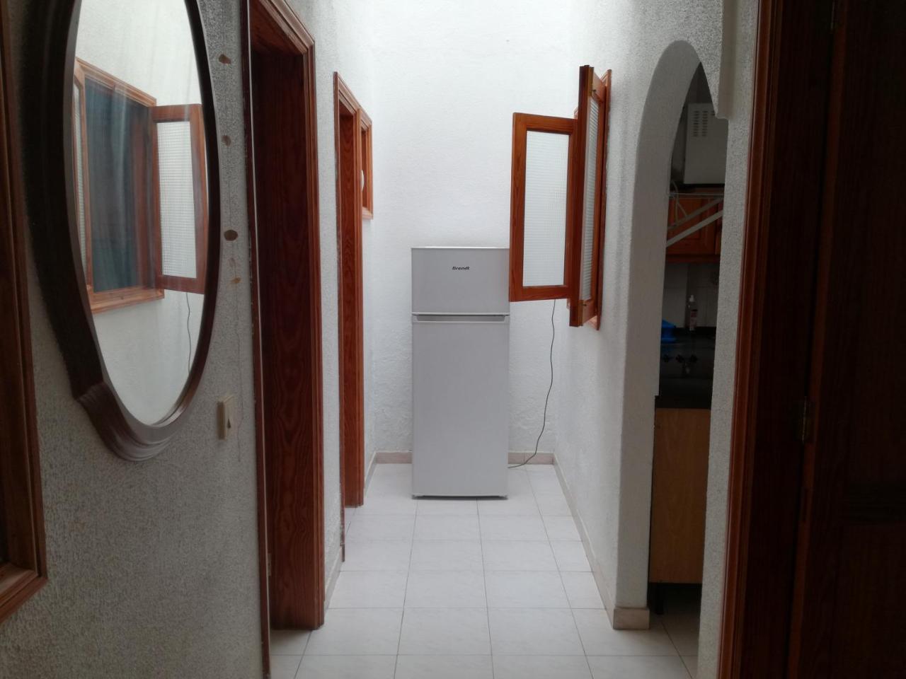 Surfhouse Hostel Famara Teguise  Ngoại thất bức ảnh